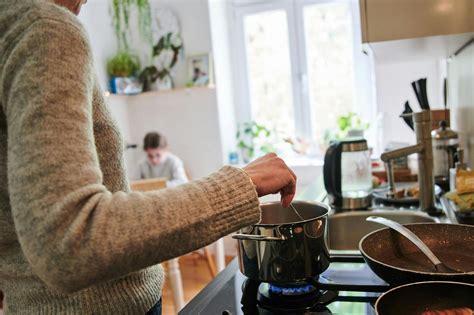 So Kochen Sie Ohne Strom Drei Tipps Für Den Notfall