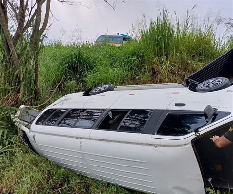 Homem Morre Ap S Ser Arremessado De Ve Culo Em Acidente Na Br Em