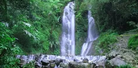 Menikmati Keindahan Air Terjun 7 Tingkat Di Curug Pitu Banjarnegara