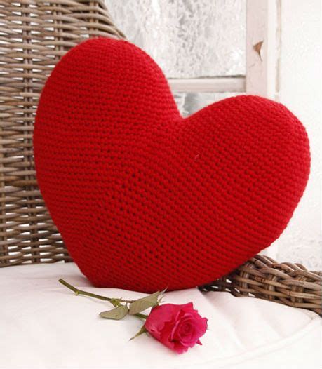 Heart Shaped Pillow Crocheted Explanations In Italian Crochet