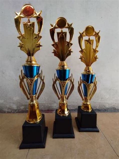 Piala Set Juara Cm Cm Dan Cm