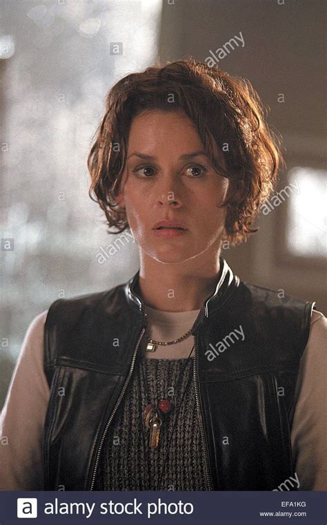 Pin By Angel Burton On Thir13en Ghosts Embeth Davidtz Ghost Thirteenth