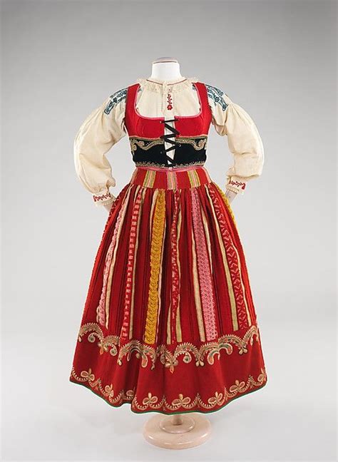 Portuguese Ensemble Last Quarter Of 19th C This Object Was Collected