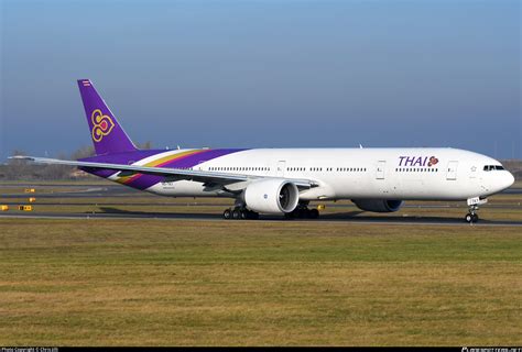 Hs Tky Thai Airways Boeing D Er Photo By Chris Jilli Id