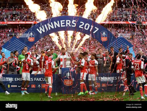 Arsenal celebrate winning the FA Cupl - Arsenal v Chelsea, The Emirates ...