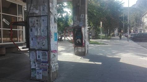 Инспекторатът във Враца организира почистване на колоните до сградата ...