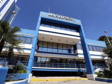 Cuántas viviendas financiará Banhprovi en 2024