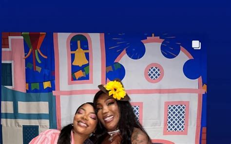 Mãe de Ludmilla comemora aniversário festa junina no RioMãe de