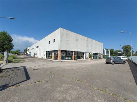 Capannone Via Belice Latina Rif Immobiliare It