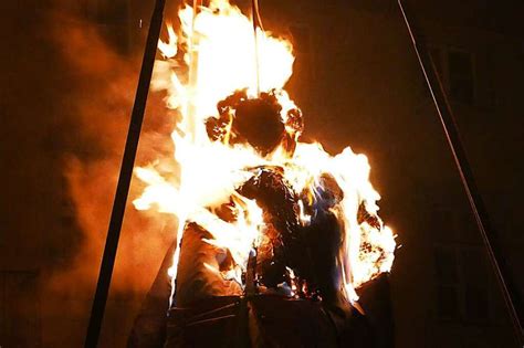 Hüülerumzug und Böög Verbrennung beenden Fasnacht 2023 in Bad Säckingen