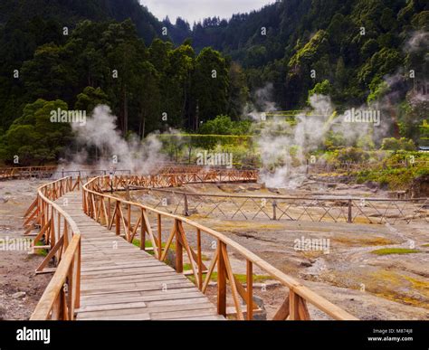 Fumarolas Da Lagoa Das Furnas Hot Springs Sao Miguel Island Azores Portugal Stock Photo Alamy