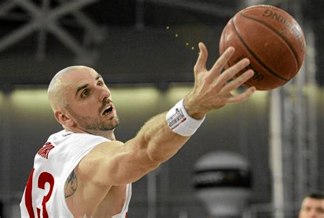 Koszykówka Marcin Gortat Na Terenie Zalewowym