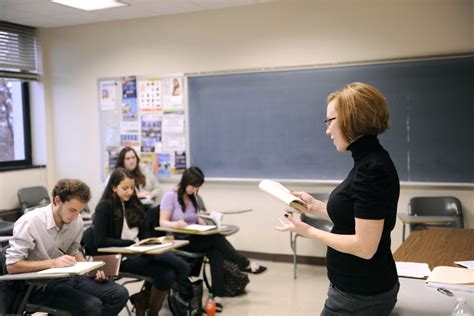 Preview A College Class In Person At Adelphi University