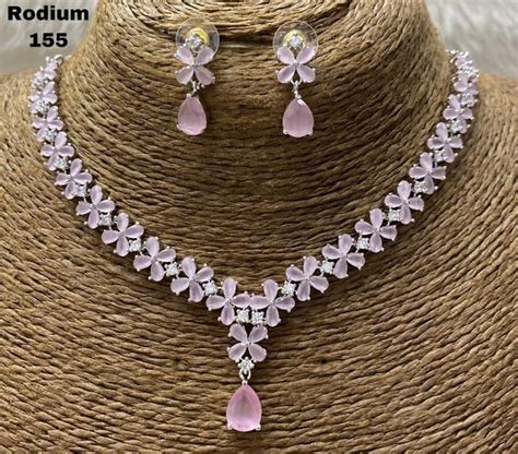 Most Demanding Trendy New Diamond Gold Wedding Engagement Nacklace