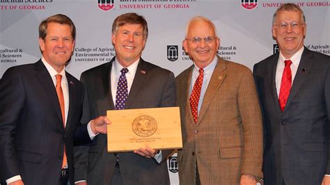 Uga Honors Ga Farmer Of The Year Wgau