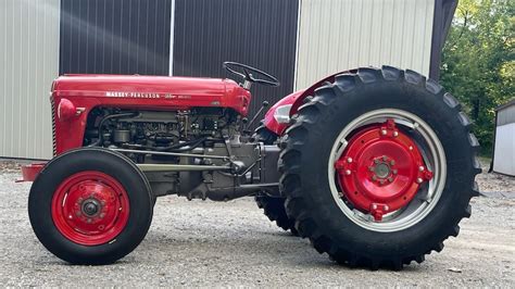 Massey Ferguson 35 Deluxe S68 Fall Premier 2022