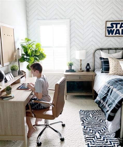 Back To School Ready: Boys Room Desk Space - My Texas House