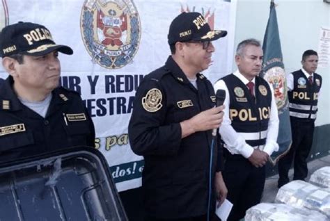 Tumbes Policía interviene a los Llaneros de la Frontera con 30 kilos