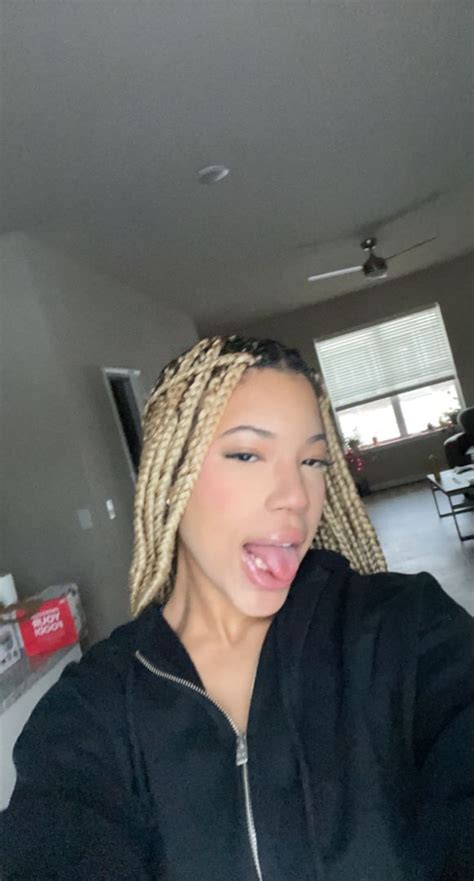 Blonde Braids Blonde Box Braids Blonde Knotless Box Braids Selfie