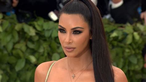 Kim Kardashian Responds To Skkn Trademark Lawsuit Video Dailymotion