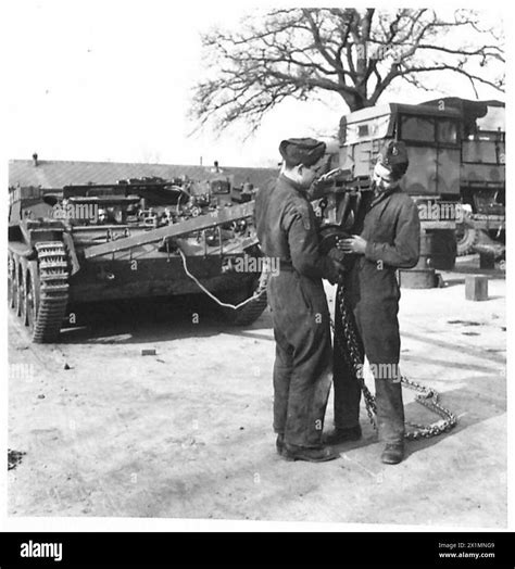 Crusader Tank Fitting Block And Tackle British Army Stock Photo Alamy