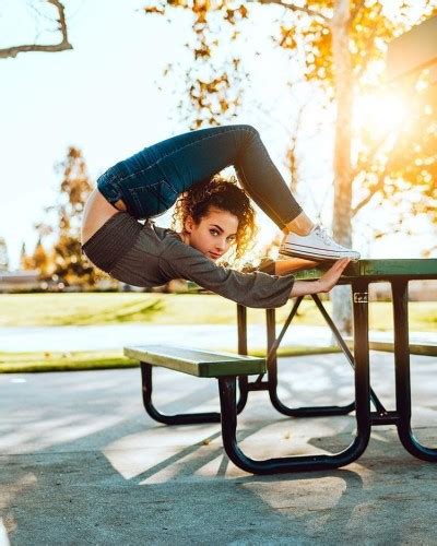 The Flexible Sofie Dossi Tumbex