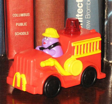 Percys Fast Food Toy Stories Grimace 1997 Mcd