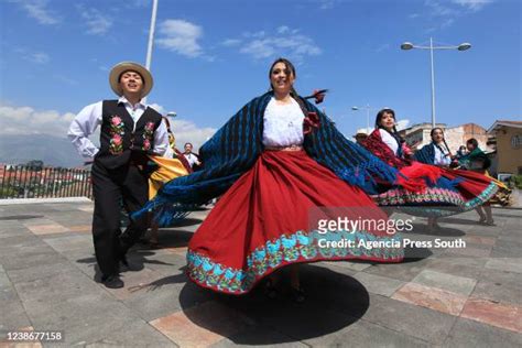 Ecuador Carnival Photos and Premium High Res Pictures - Getty Images