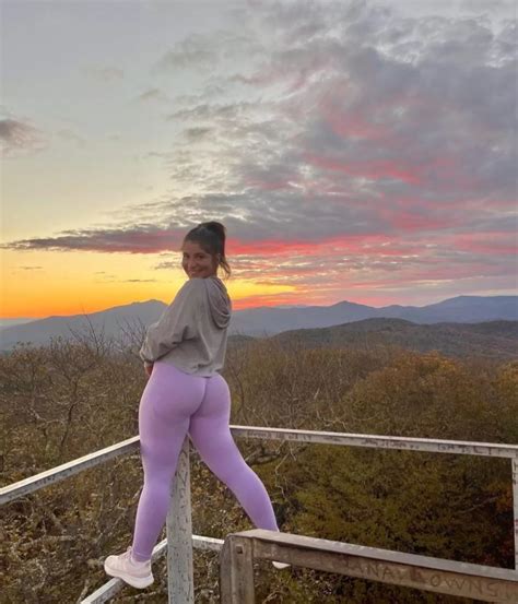 Good Looking Leggings Nudes Thicker NUDE PICS ORG