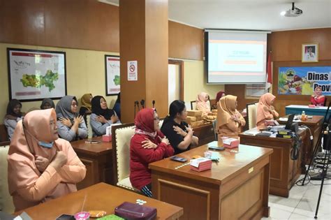 Rapat Kerja Dharma Wanita Persatuan Dwp Dishanpan Prov Jateng Dinas