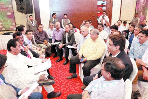 CM deliberates with representatives of Pithampur Industrial Association ...