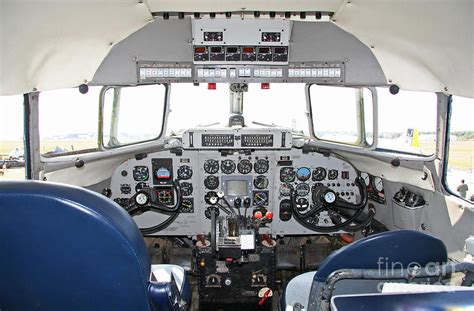 Douglas DC-3 Cockpit Photograph by Kevin McCarthy - Pixels