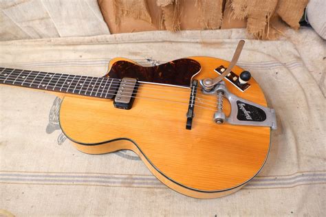 1960 Hofner Club 40 Natural Guitars Electric Semi Hollow Body