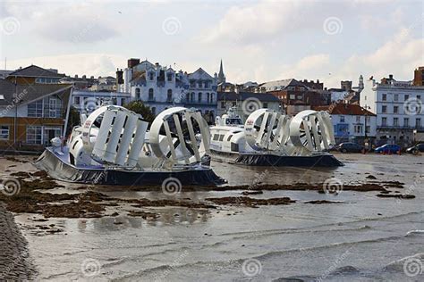 Isle Of Wight Hovercraft Uk Stock Photo Image Of Isle Ryde 275951942