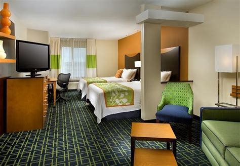 Fairfield Inn & Suites New Braunfels - SixSuitcaseTravel