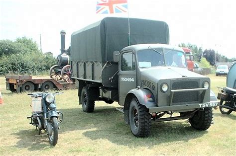 TSV 557 | TAV 557 - Ex Army (L.1750494) - Bedford OYC cargo … | Flickr