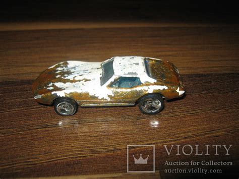Металлическая машинка Hot Wheels VIOLITY