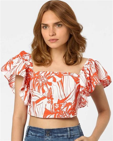 Buy Floral Print Slim Fit Square Neck Crop Top Online At Best Prices In India Jiomart