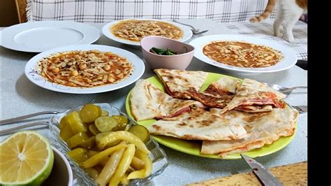 ANNEM HERGÜN YAPARDI Nohutlu Erişte Kapalı Pizza Pratik Ev