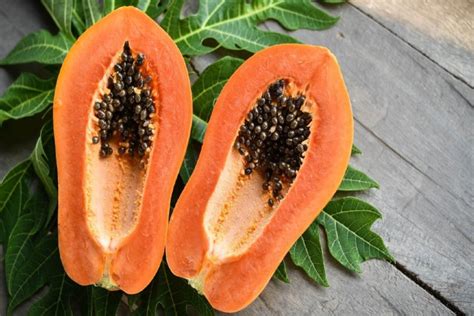 Benefits Of Papaya स्वाद और सेहत से भरपूर है पपीता जानें इसके फायदे