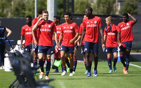 LOSC on Twitter La composition pour la première période de cette