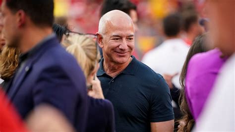 Jeff Bezos Seahawks Amazon Owner Is More Interested In Buying Seattle