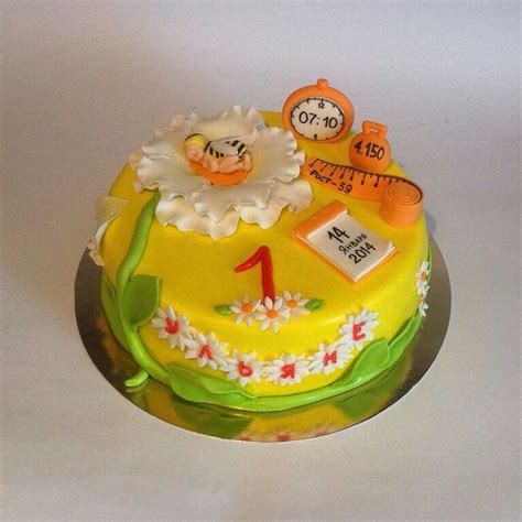 Пчелка #торт на годик | Cake, Desserts, Birthday cake