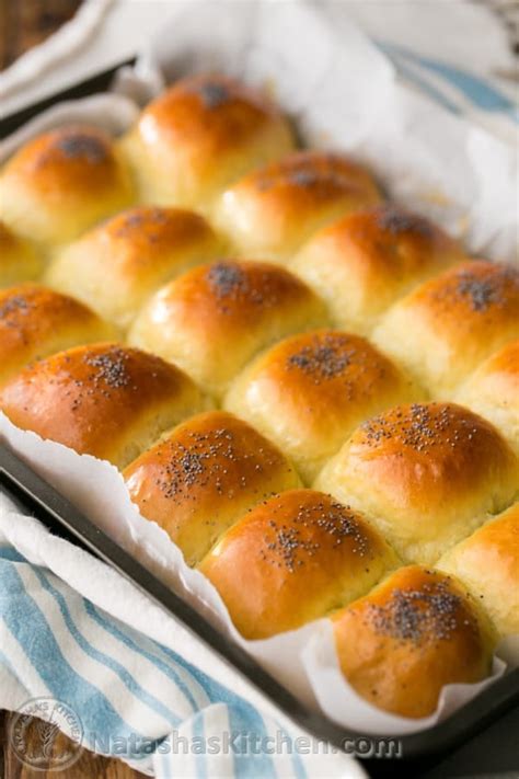 Sweet Poppy Seed Buns Poppy Seed Pirohi Poppy Seed Rolls