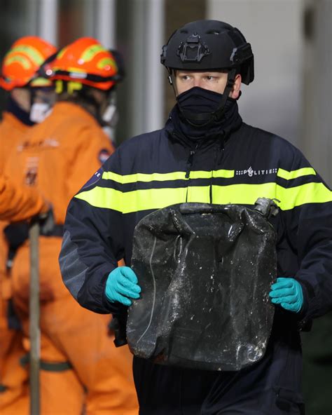 OM bevestigt: verdachten Tarwekamp week eerder betrapt met vuurwerk en ...