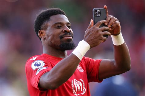 Serge Aurier Sends Message To Tottenham Fans After Nottingham Forest