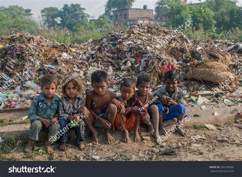 4,625 Poverty in bihar Images, Stock Photos & Vectors | Shutterstock