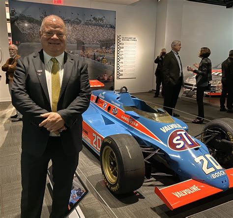 Une Exposition Consacrée à Chip Ganassi Au Musée Petersen Vidéo