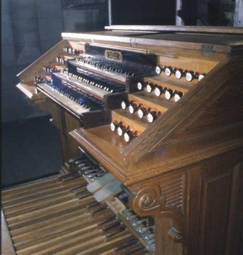 Visite audition du grand orgue de lAbbatiale de St Sever à SAINT SEVER