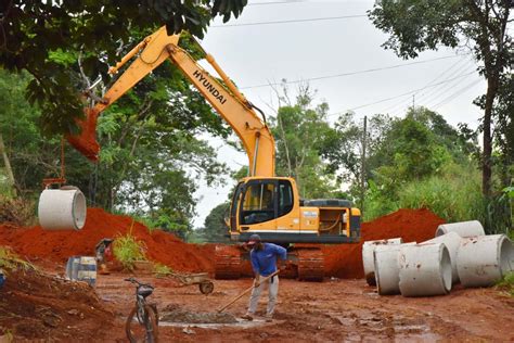 Prefeitura Municipal de Aparecida de Goiânia Obras de pavimentação do